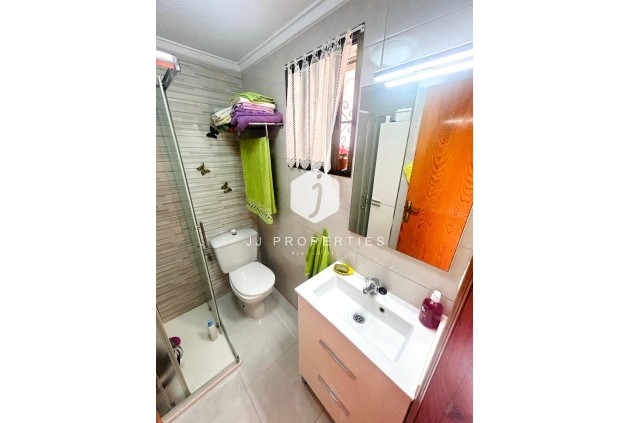 Segunda mano - Apartamento / piso -
El Chaparral - Inland