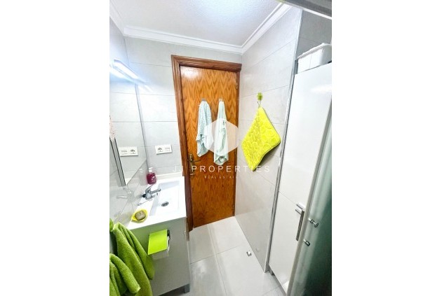 Segunda mano - Apartamento / piso -
El Chaparral - Inland