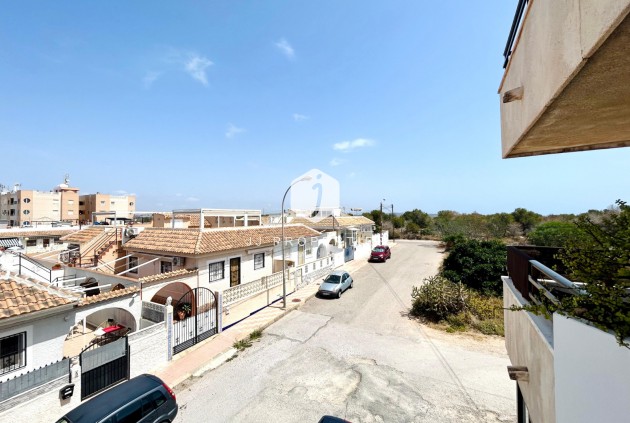 Segunda mano - Apartamento / piso -
El Chaparral - Inland