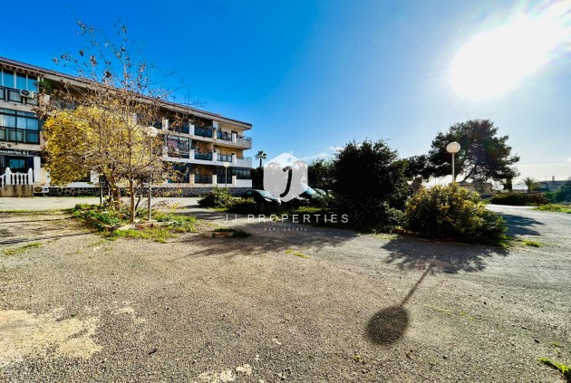 Segunda mano - Apartamento / piso -
El Chaparral - Inland