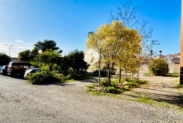 Segunda mano - Apartamento / piso -
El Chaparral - Inland