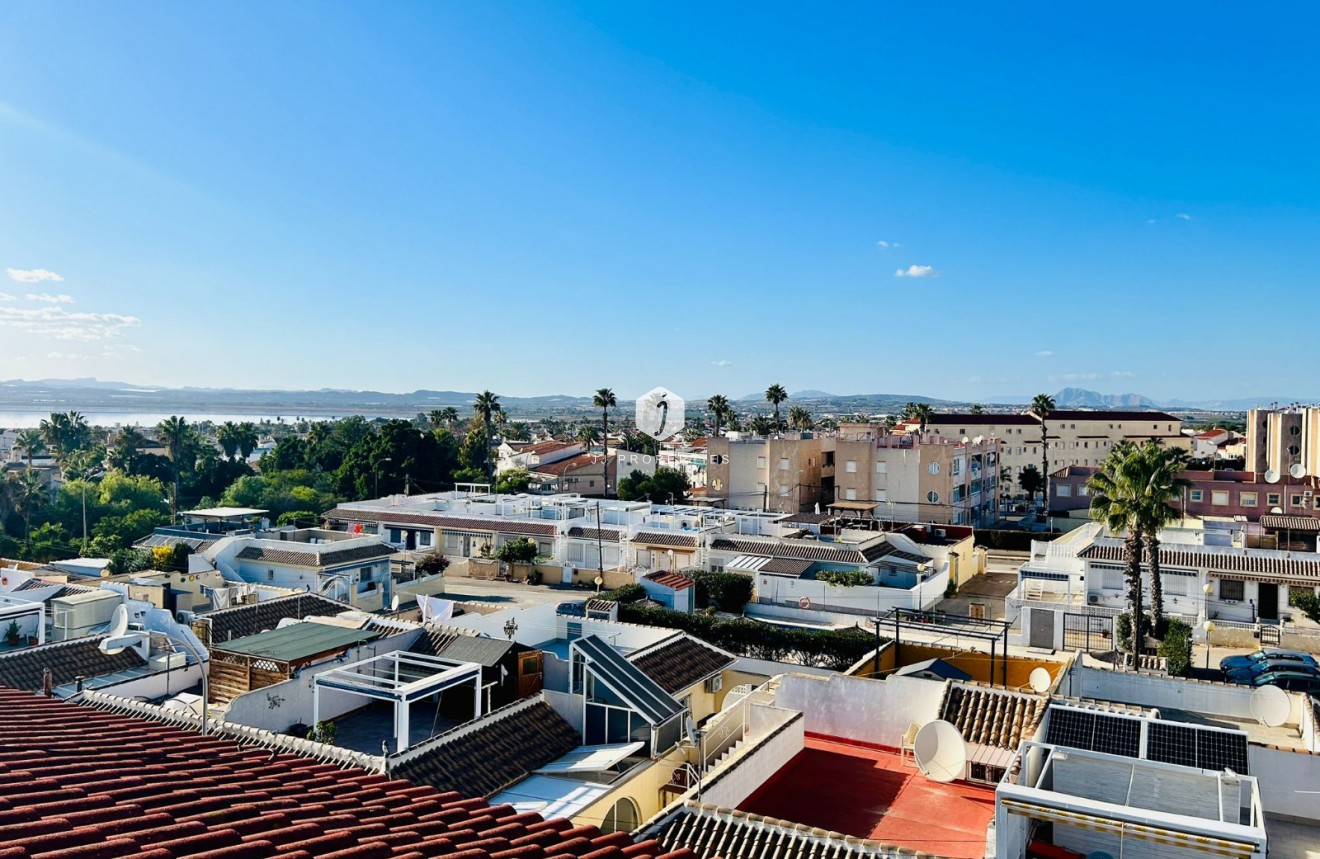 Segunda mano - Apartamento / piso -
El Chaparral - Inland