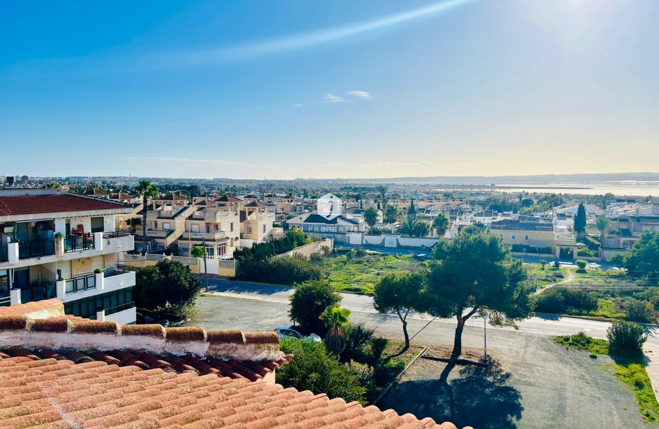 Segunda mano - Apartamento / piso -
El Chaparral - Inland