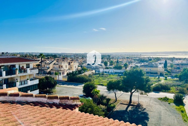 Segunda mano - Apartamento / piso -
El Chaparral - Inland