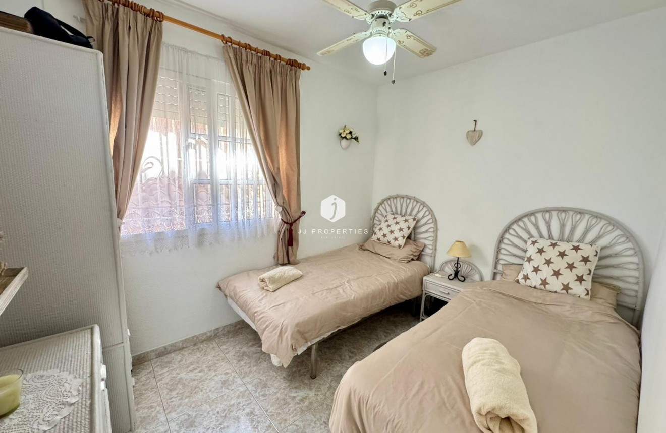 Segunda mano - Villa -
Torrevieja - Costa Blanca