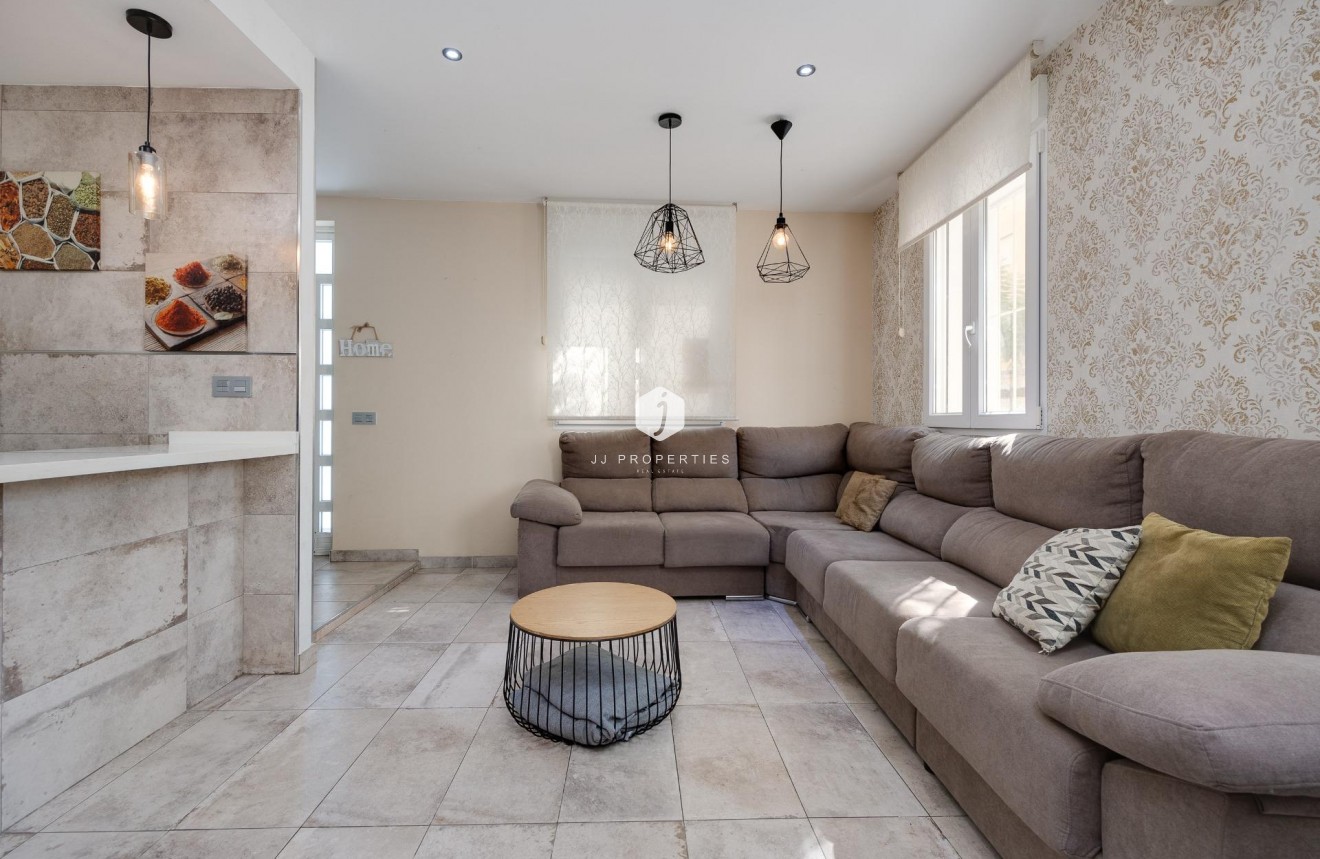 Tweedehands - Chalet -
Torrevieja - Centro