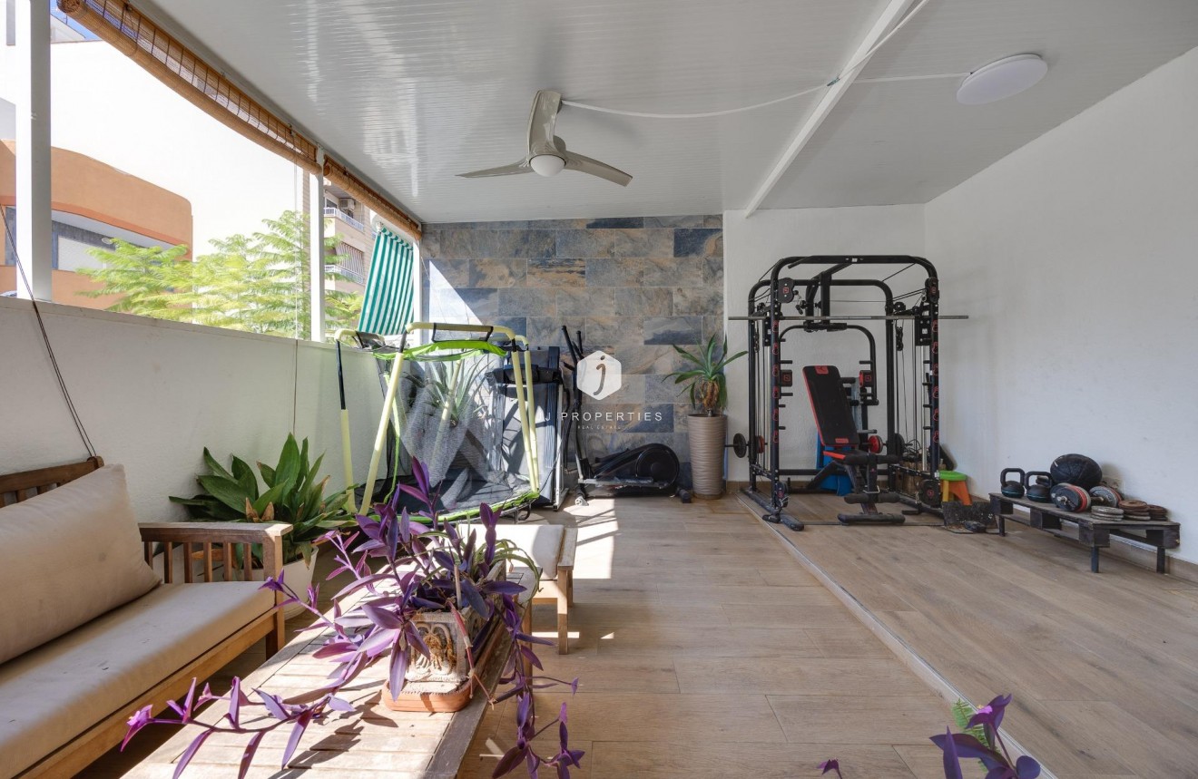 Tweedehands - Chalet -
Torrevieja - Centro