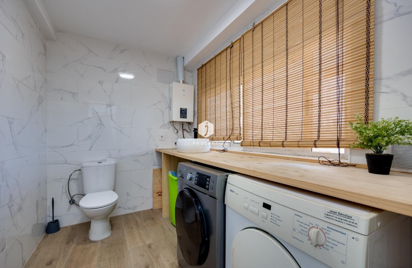 Tweedehands - Chalet -
Torrevieja - Centro