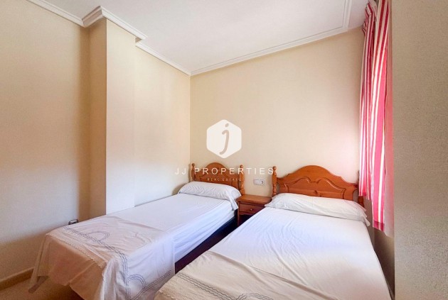 Aus zweiter Hand - Wohnung -
Torrevieja - Centro