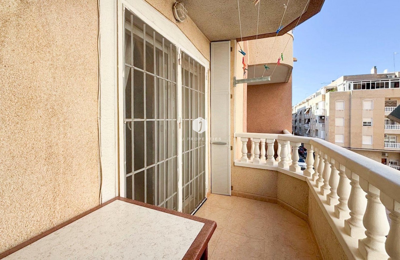 Aus zweiter Hand - Wohnung -
Torrevieja - Centro