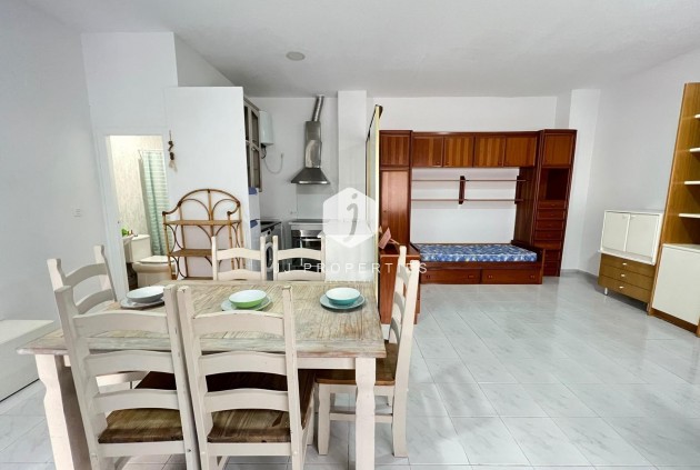 Segunda mano - Apartamento / piso -
Torrevieja - Playa de los Locos