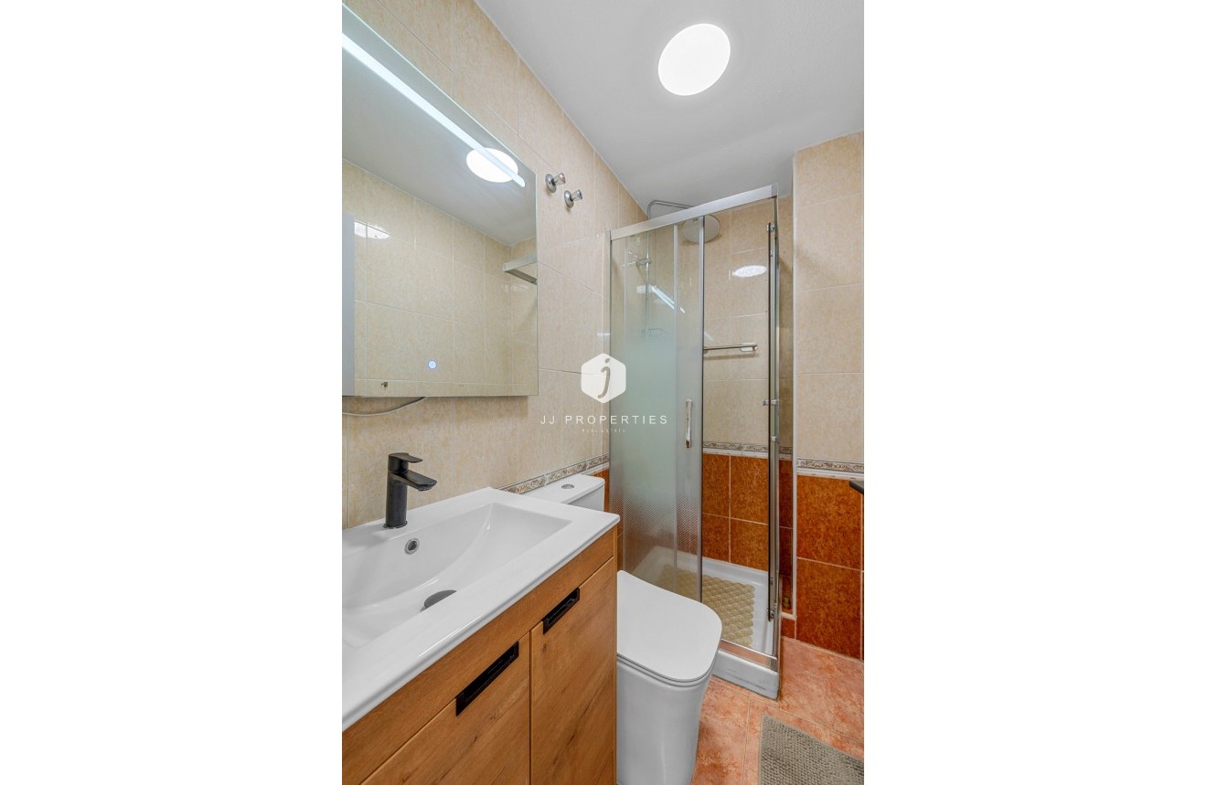 Segunda mano - Apartamento / piso -
Torrevieja - Costa Blanca