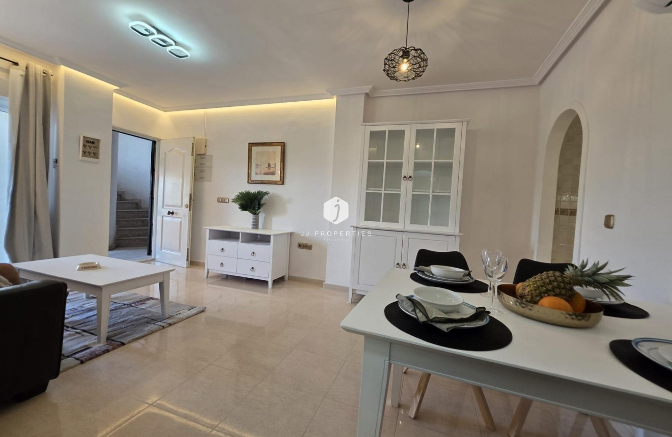 Z drugiej ręki - Mieszkanie w bloku -
Orihuela Costa - Lomas De Cabo Roig-los Dolses