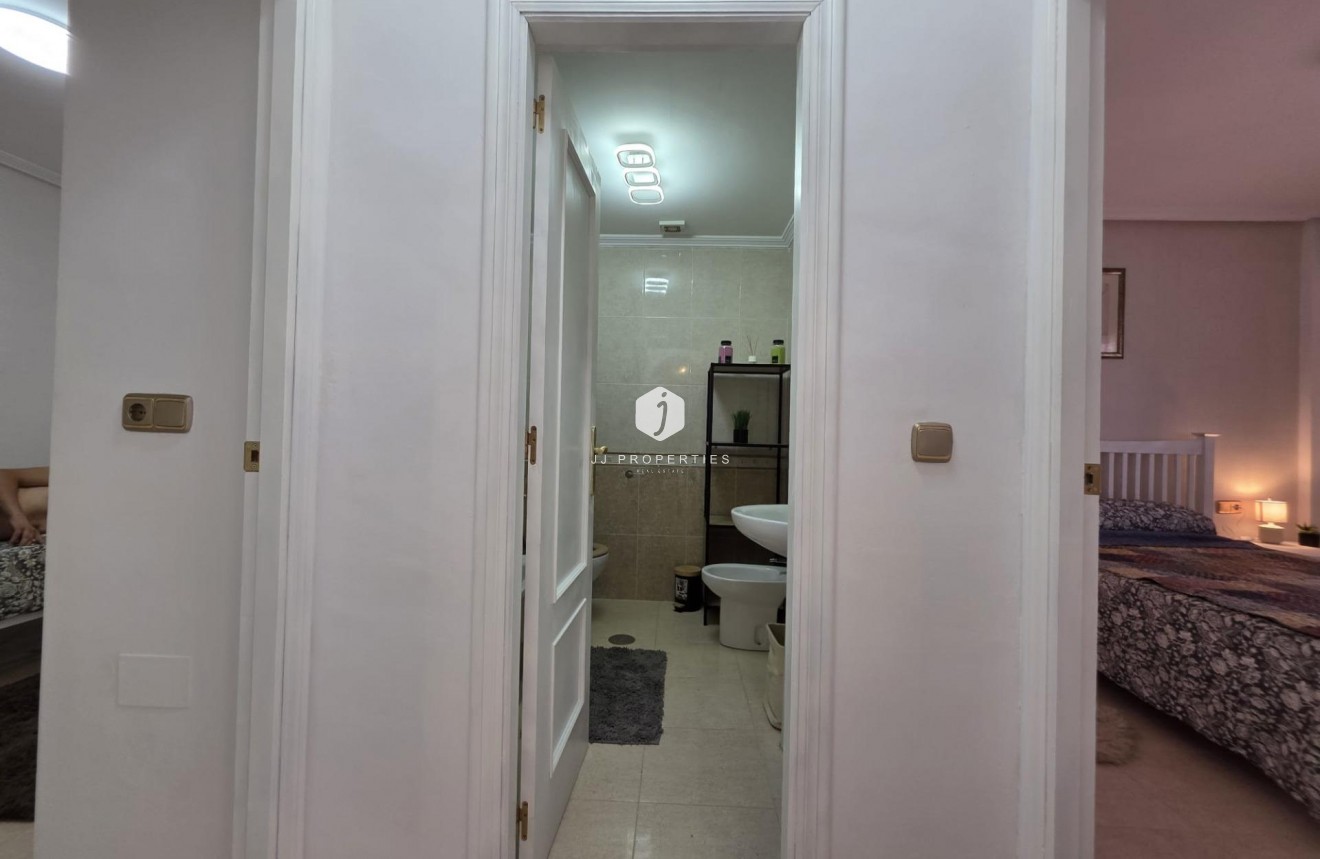 Z drugiej ręki - Mieszkanie w bloku -
Orihuela Costa - Lomas De Cabo Roig-los Dolses