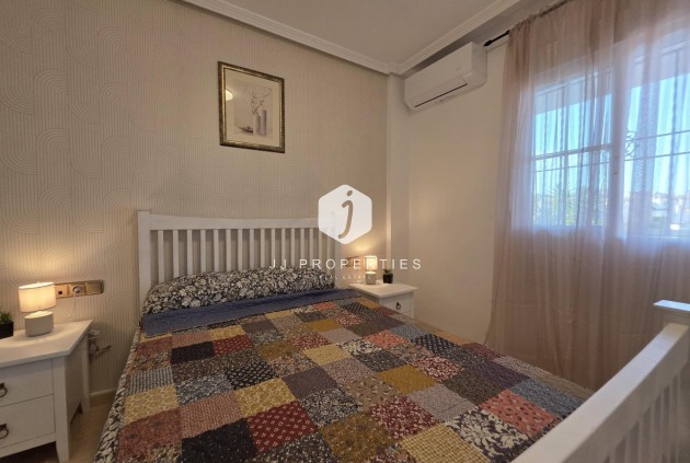 Z drugiej ręki - Mieszkanie w bloku -
Orihuela Costa - Lomas De Cabo Roig-los Dolses