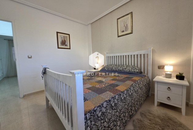 Z drugiej ręki - Mieszkanie w bloku -
Orihuela Costa - Lomas De Cabo Roig-los Dolses