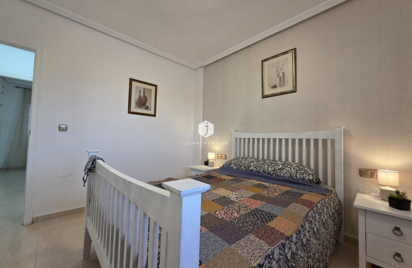 Z drugiej ręki - Mieszkanie w bloku -
Orihuela Costa - Lomas De Cabo Roig-los Dolses