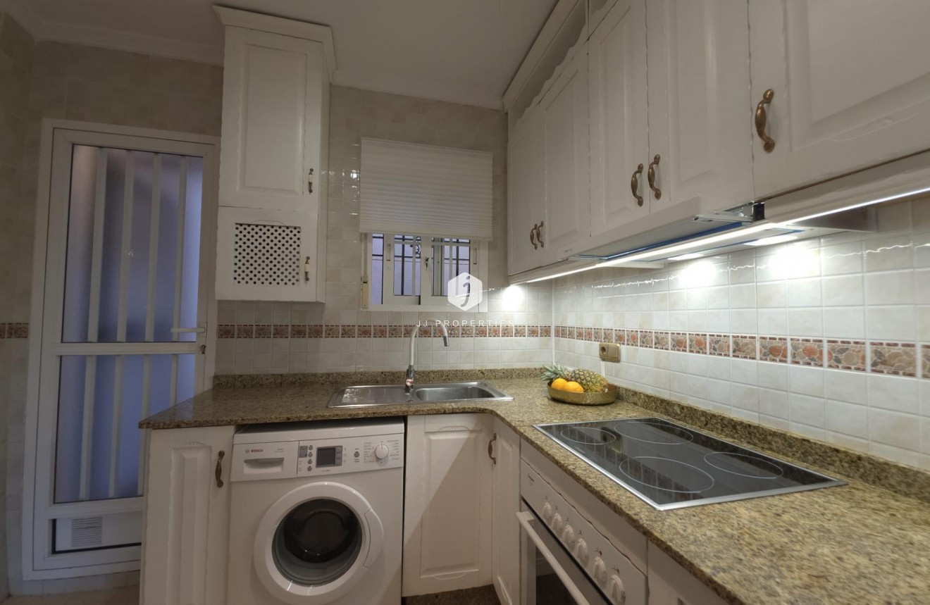 Z drugiej ręki - Mieszkanie w bloku -
Orihuela Costa - Lomas De Cabo Roig-los Dolses