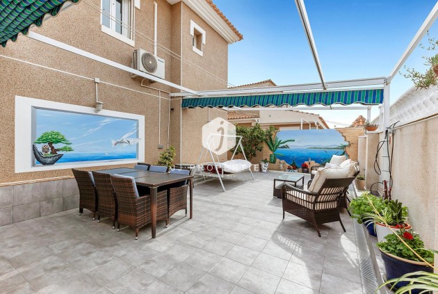 Segunda mano - Villa -
Torrevieja - Los Balcones - Los Altos del Edén