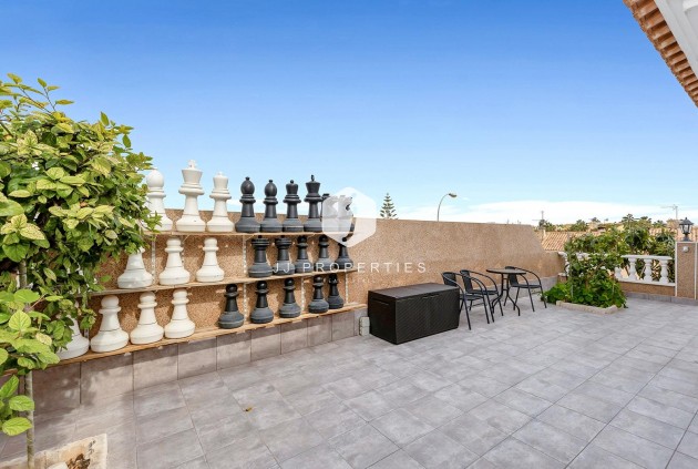 Segunda mano - Villa -
Torrevieja - Los Balcones - Los Altos del Edén