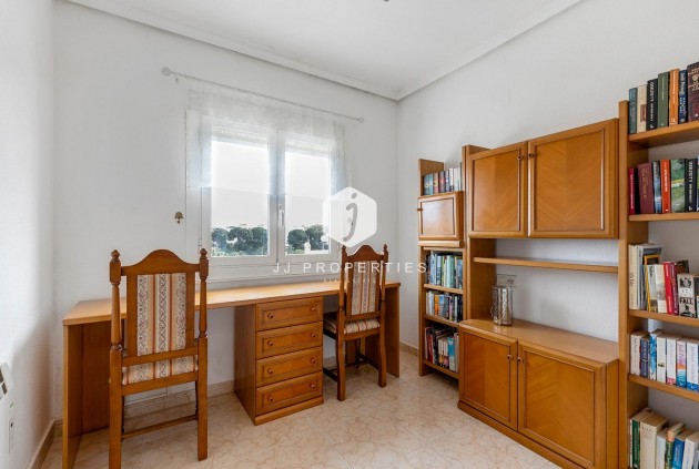 Segunda mano - Villa -
Torrevieja - Los Balcones - Los Altos del Edén