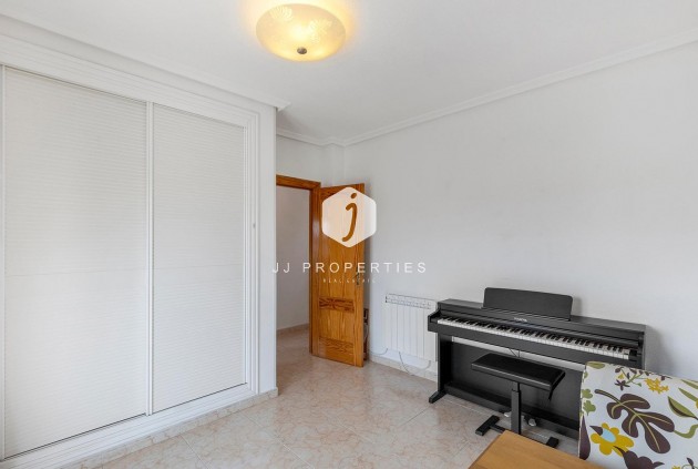 Segunda mano - Villa -
Torrevieja - Los Balcones - Los Altos del Edén