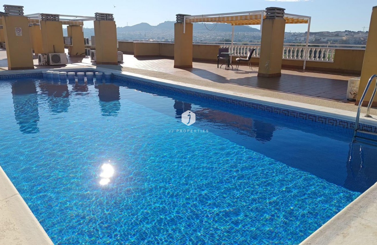 Z drugiej ręki - Mieszkanie w bloku -
Formentera del Segura