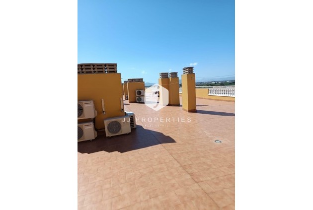 Z drugiej ręki - Mieszkanie w bloku -
Formentera del Segura