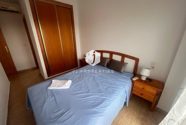 Z drugiej ręki - Mieszkanie w bloku -
Formentera del Segura