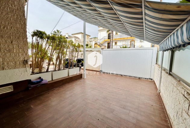 Segunda mano - Villa -
Torrevieja - Costa Blanca