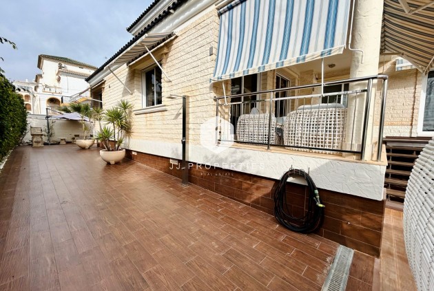 Segunda mano - Villa -
Torrevieja - Costa Blanca