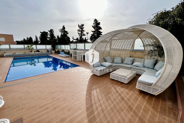 Segunda mano - Villa -
Torrevieja - Costa Blanca