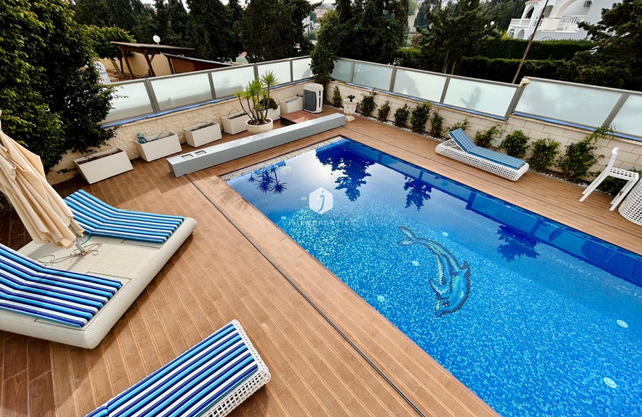 Segunda mano - Villa -
Torrevieja - Costa Blanca