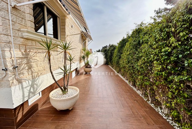 Segunda mano - Villa -
Torrevieja - Costa Blanca