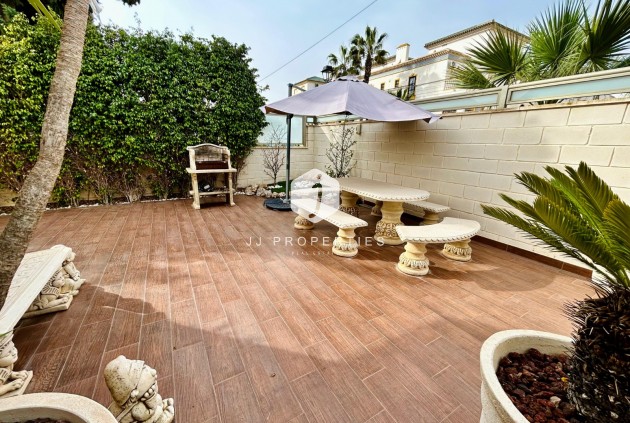 Segunda mano - Villa -
Torrevieja - Costa Blanca