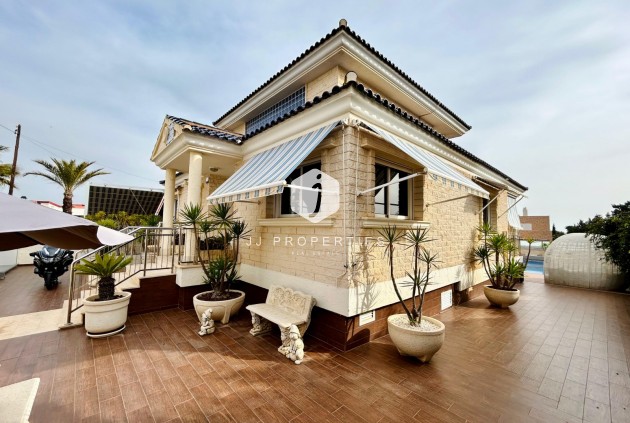 Segunda mano - Villa -
Torrevieja - Costa Blanca