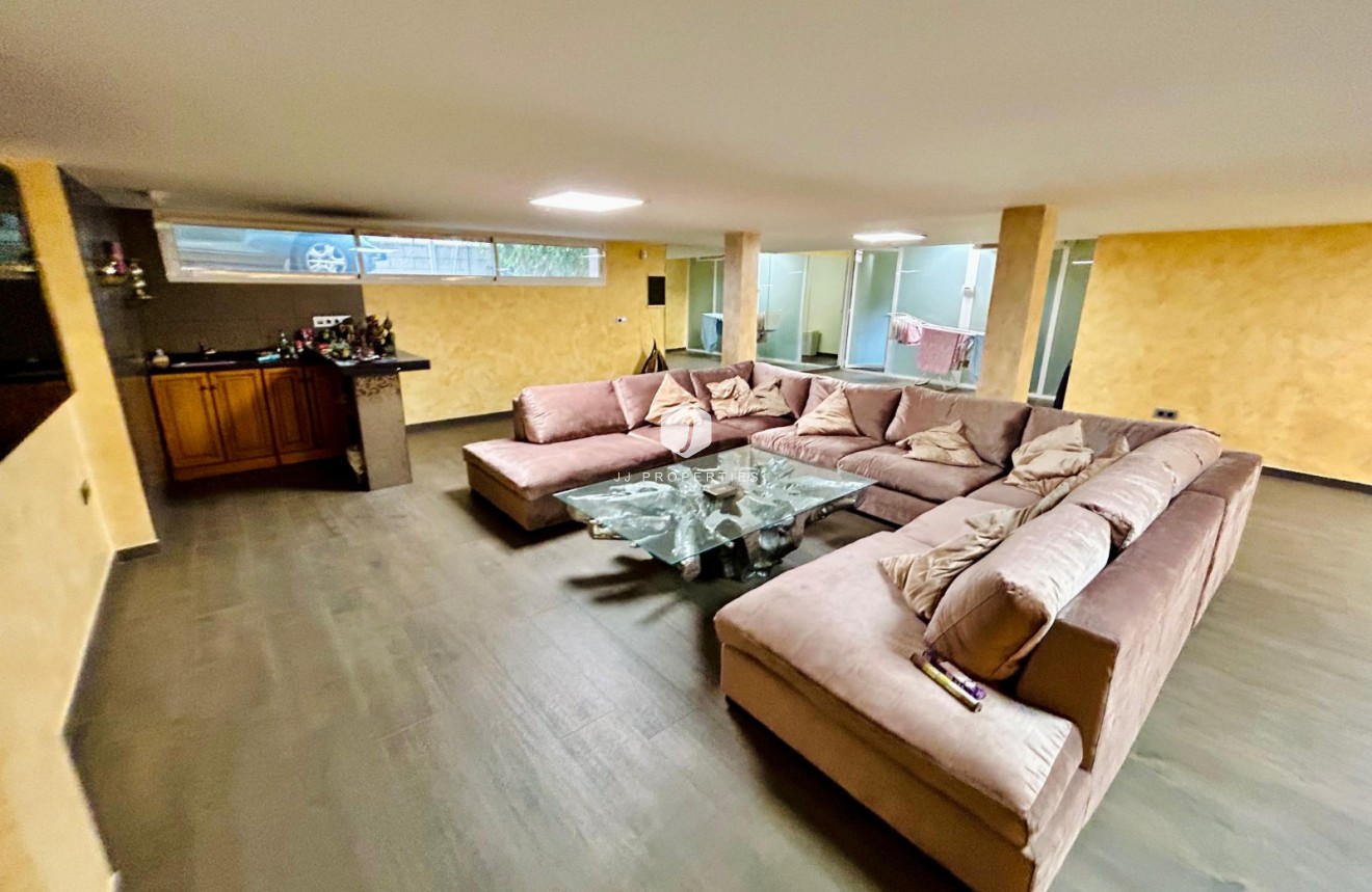 Segunda mano - Villa -
Torrevieja - Costa Blanca