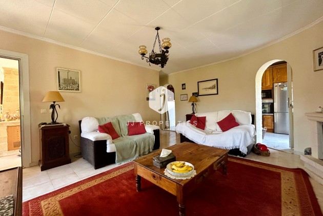 Resale - Villa -
El Chaparral - Inland