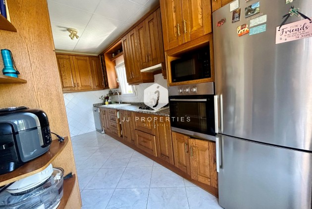 Resale - Villa -
El Chaparral - Inland