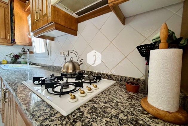 Resale - Villa -
El Chaparral - Inland