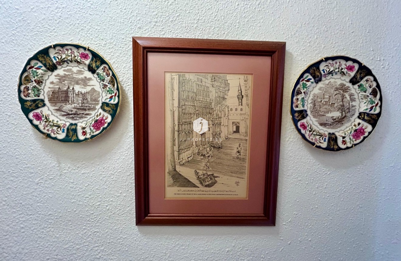 Resale - Villa -
El Chaparral - Inland