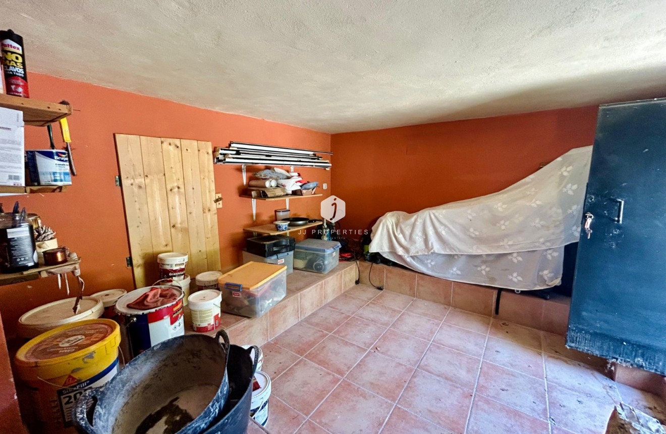 Resale - Villa -
El Chaparral - Inland