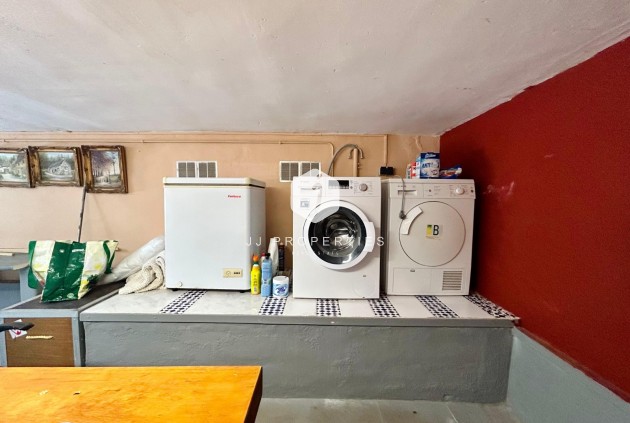 Resale - Villa -
El Chaparral - Inland