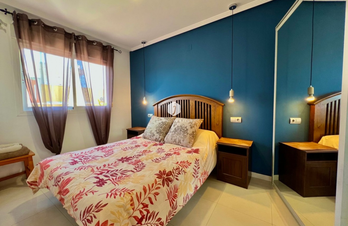 Segunda mano - Ático -
Torrevieja - Centro