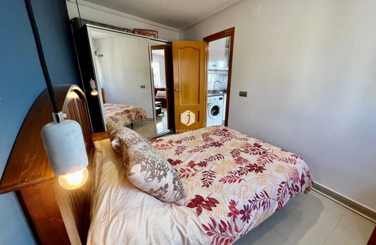 Segunda mano - Ático -
Torrevieja - Centro