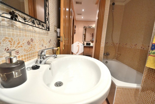 Segunda mano - Ático -
Torrevieja - Playa del Cura