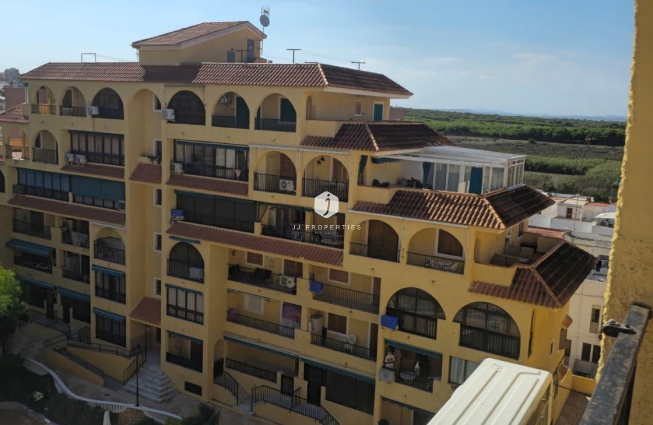 Resale - Penthouse -
Torrevieja - La Mata