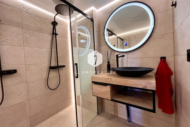 Segunda mano - Apartamento / piso -
Almoradí - Inland