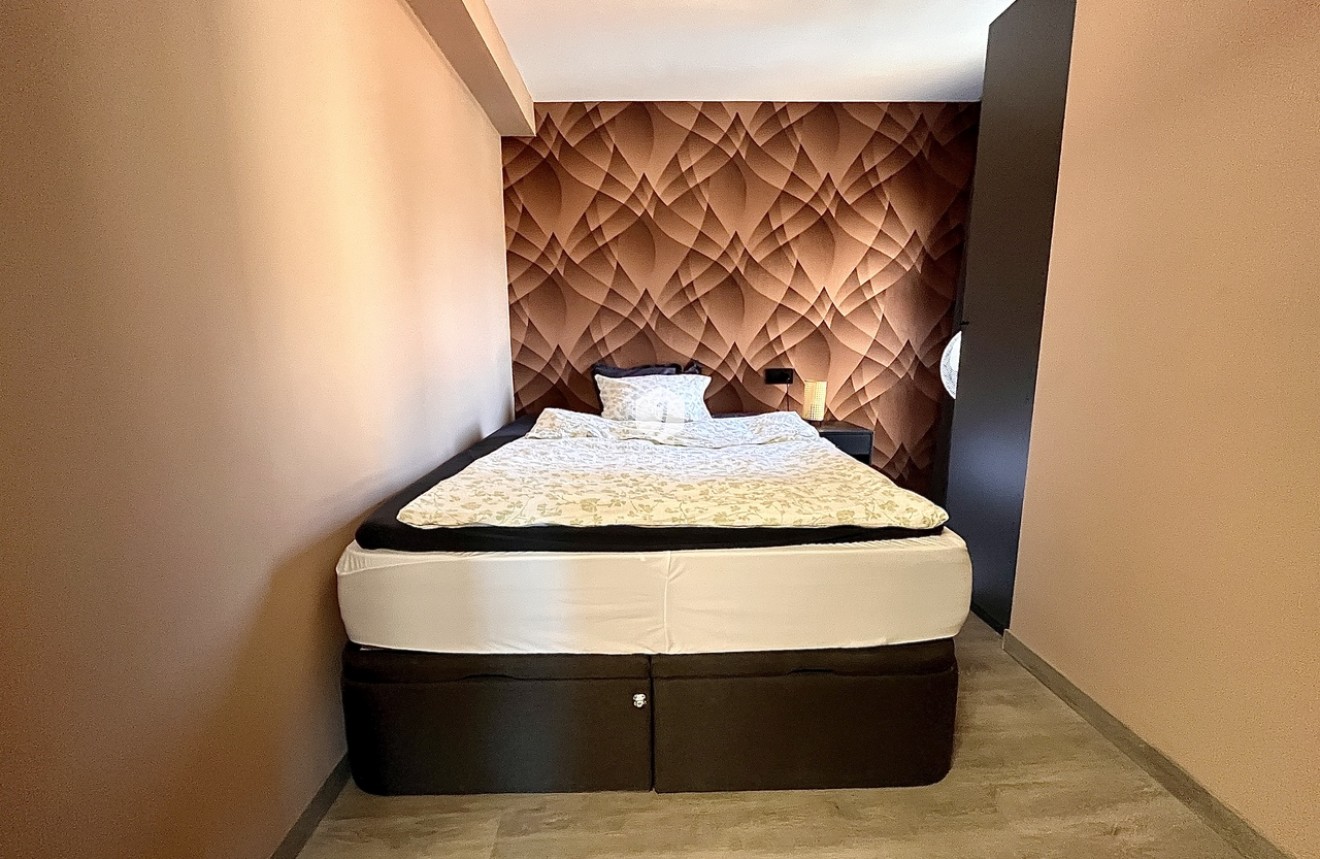 Segunda mano - Apartamento / piso -
Almoradí - Inland