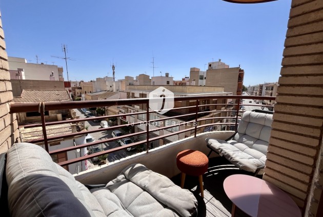 Segunda mano - Apartamento / piso -
Almoradí - Inland